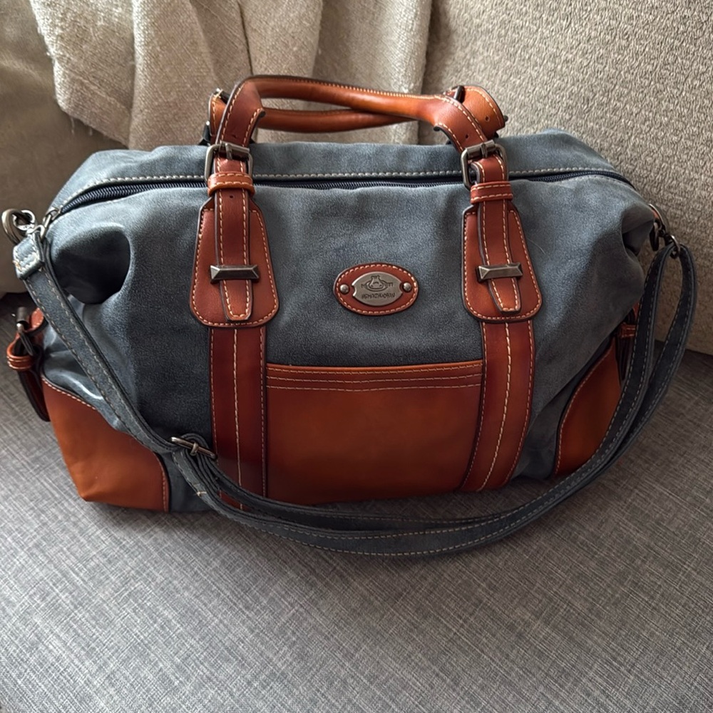 Blue and brown contrast handbag